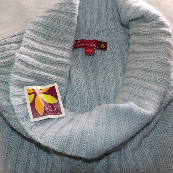 SO Light Blue Off-the-Shoulder Sweater with Shimmery Silver Thread - Size Small - Picture 4 of 9